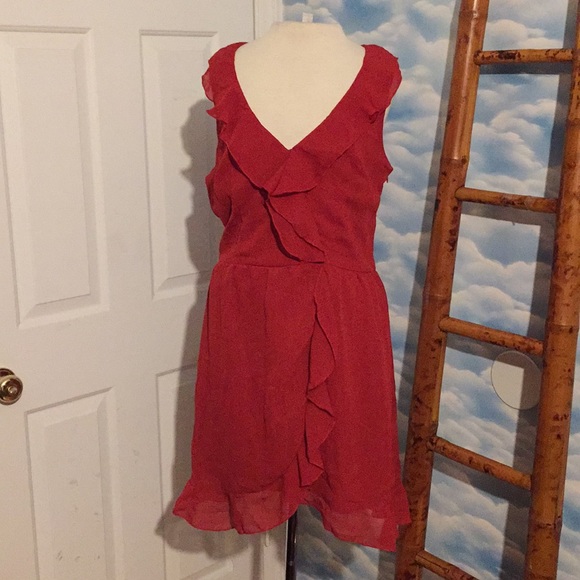 Mimi Chica Dresses & Skirts - Like New Mimi Chica Large Persimmon ruffle dress